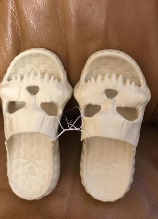 Капці скилети