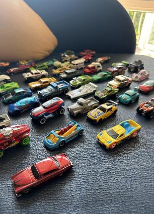 Hot wheels машинки