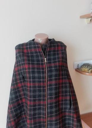 Дизайнерський кейп-пончо