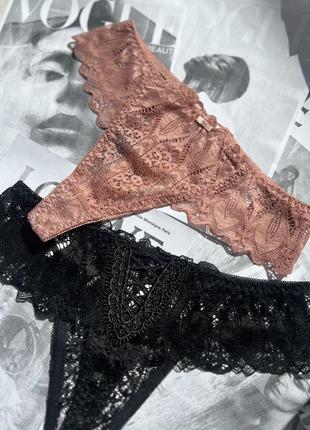 Комплект кружевных трусиков