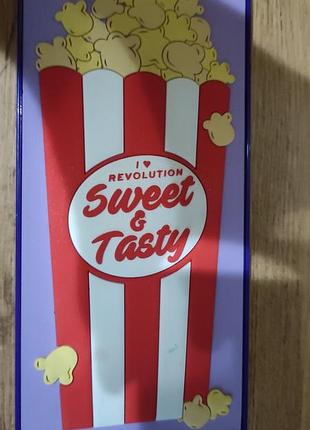 I heart revolution tasty palette "popcorn"
