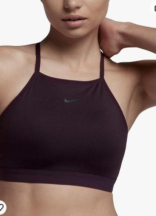 Спортивный топ nike 877244-652 бюстгалтер со вставками р.m фиолетовый