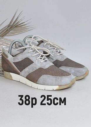 Шкіряні кросівки снікери