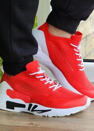 Красные кроссовки fila