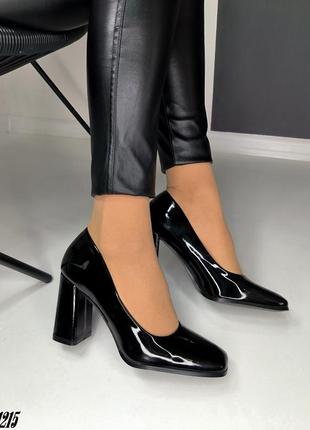 Туфли женские черные лак