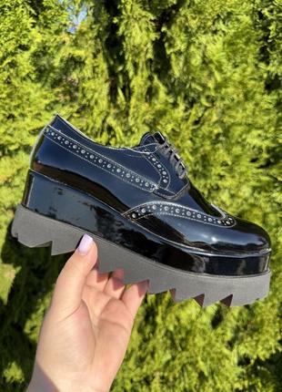 Туфли женские лаковые классические туречки