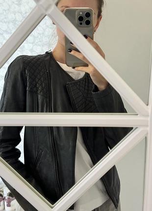 Кожаная куртка guess