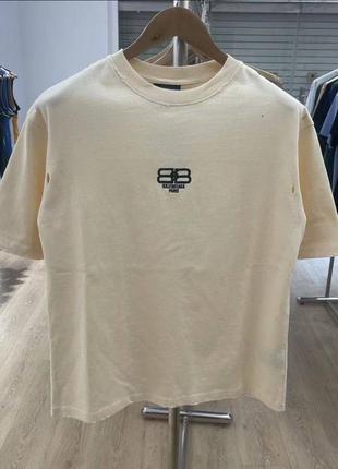 Футболка balenciaga, черная и белая