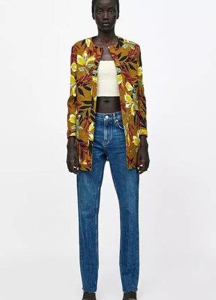 Zara basic гірчичний піджак з тропічним принтом р.м