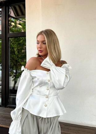 Красива блуза сорочка біла атласна рубашка белая с красивыми рукавами атласная шолковая