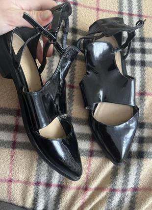 Туфлі лодочки