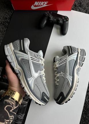 Шикарные стильные кроссовки nike vomero 5