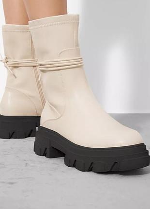 Ботинки осенние deezee