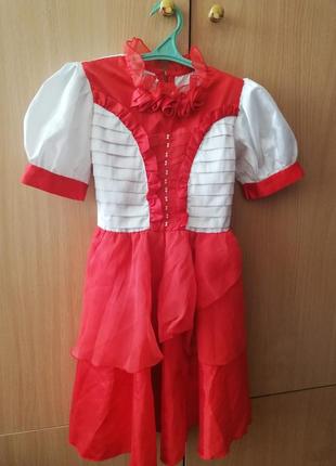 Продам детское платье.