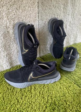 Бігові кросівки nike react