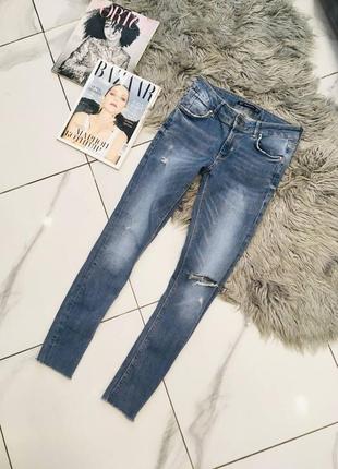 Сині потерті джинси від zara trafaluc denim wear м