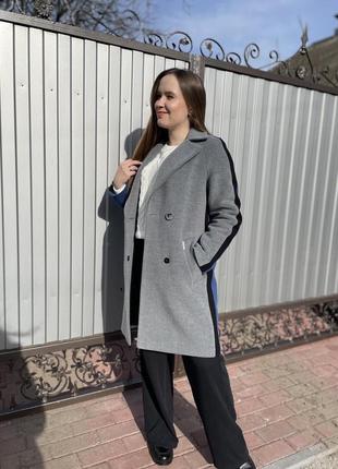 Пальто жіноче