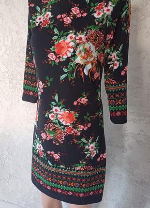 Платье в цветы