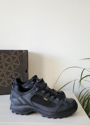 Кроссовки кожаные оригинал lytos waterproof гг.44