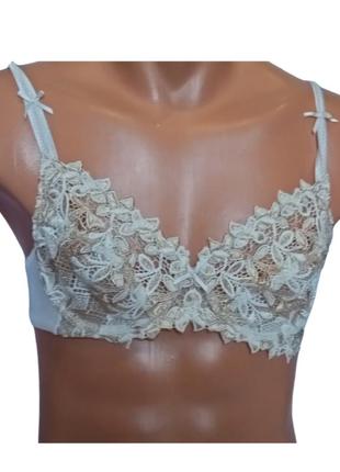 Романтичний бюстгальтер
