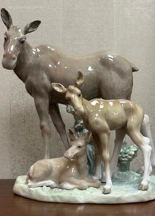 Порцелянова статуетка lladro «лосина сім'я».