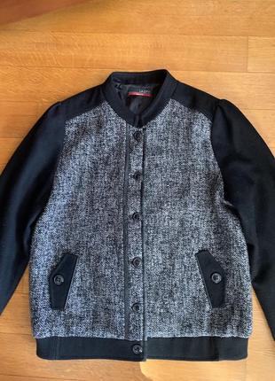 Жакет -куртка на подкладке черно-серого цвета размер 40