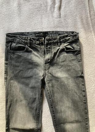 Джинси stradivarius