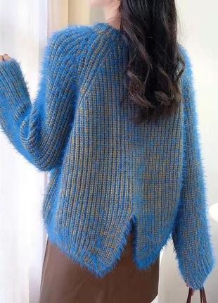 Жіночий светр