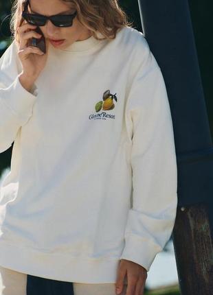 Плюшевий світшот із принтом zara