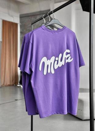 Milfa та сама футболка