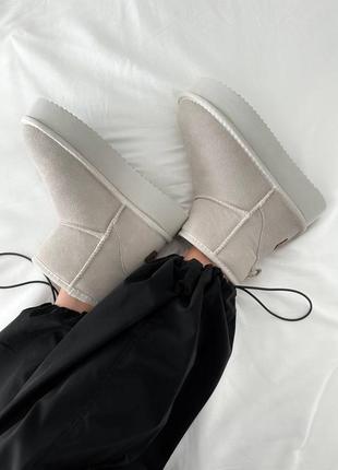 Жіночі чоботи ugg mini platform milk