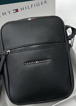 Сумка от tommy hilfiger