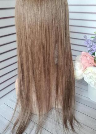 Накладка топер с имитацией кожи головы из натуральных волос.