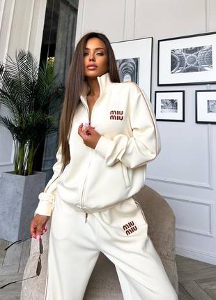 Спортивний жіночий костюм в стилі miu miu