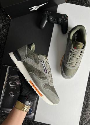 Шикарні стильні кросівки Run reebok classic