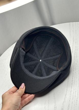 Кепка восьмиклинка зимова чорний колір з вухами