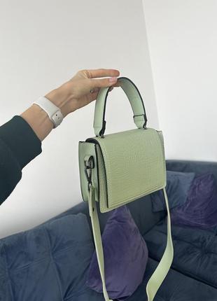 Сумочка жіноча зелена під крокодила