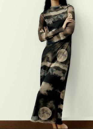 Красива сукня в принт