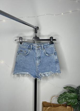 Шорты джинсовые