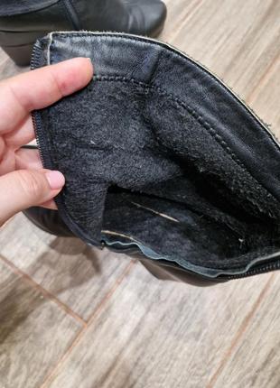 Прекрасні осінні чобітки, натуральна шкіра, є сліди носки, але в цілому гарний стан