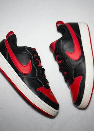 Кроссовки фирмы nike 38 размера по стельке 24 см.