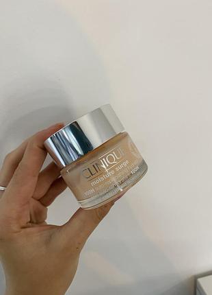 Clinique - moisture surge  100h auto- replenishing hydrator moisturizer - відновлюючий зволожуючий крем, 50 ml