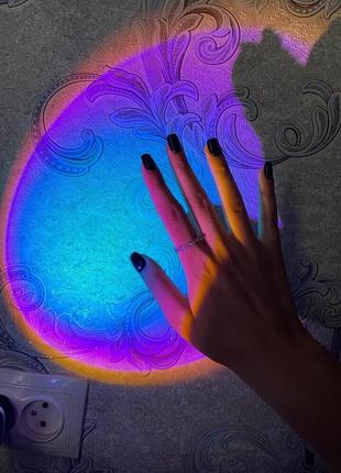 Лампа настольная разноцветная