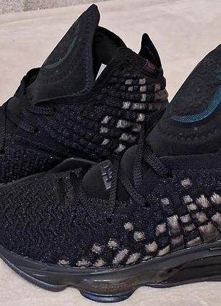 Кросовки nike оригинал.размер 42