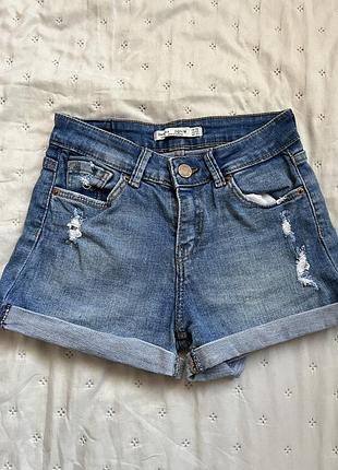 Bershka джинсові шорти розмір 32