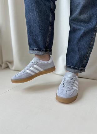 Adidas gazelle grey white and gum hotsell