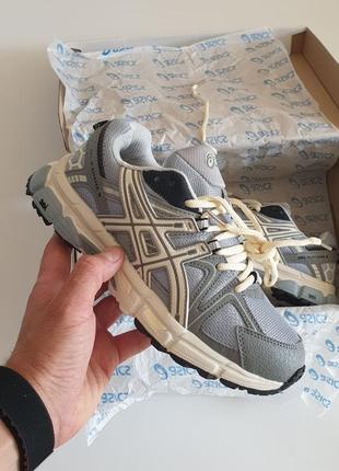 Жіночі кросівки asics gel - kahana 8 • grey beige •