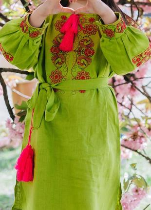 Вышиванка-платье для девочки льняная лайм (рост 146-152)3 фото
