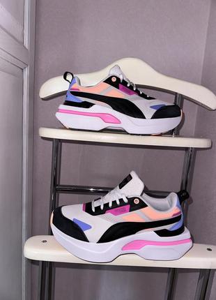 Кружевные фирменные яркие кроссовки puma kosmo