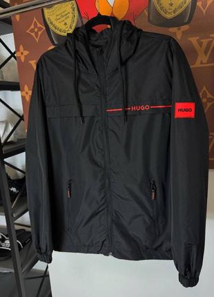 Брендовая ветровка